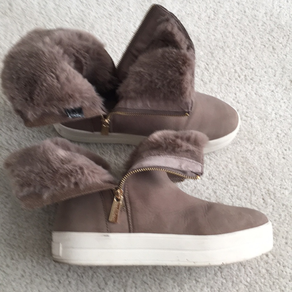 J/Slides Fur ankle booties 9
